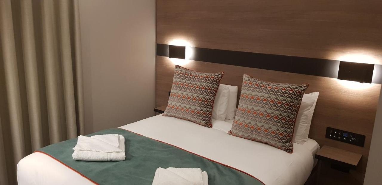 Merit Kensington Hotel London Exterior photo