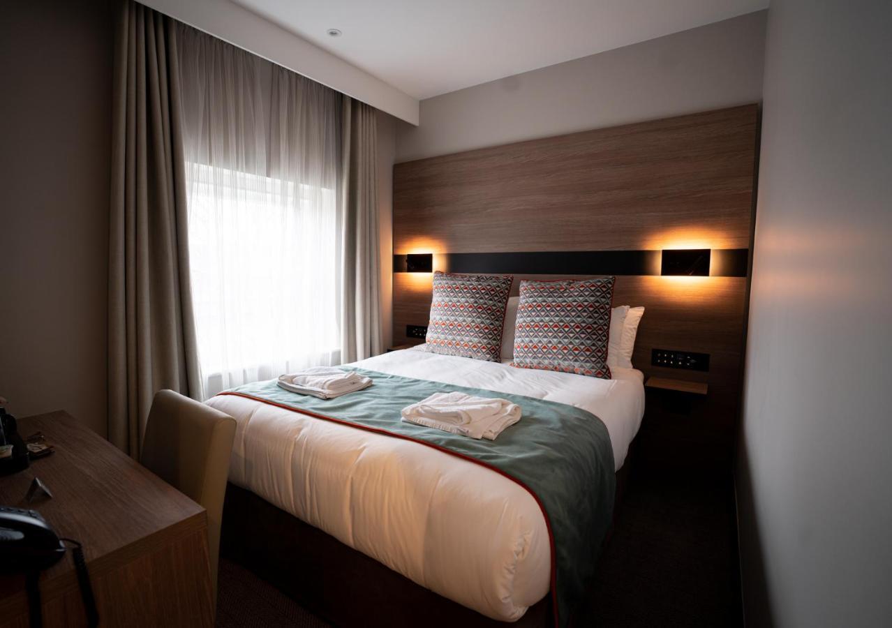 Merit Kensington Hotel London Exterior photo